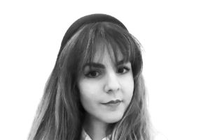 SURÁNYI DÓRA