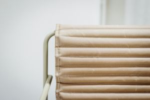 Design DIALOG: „Jean rakjon a tűzre! – Székestül, uram?”