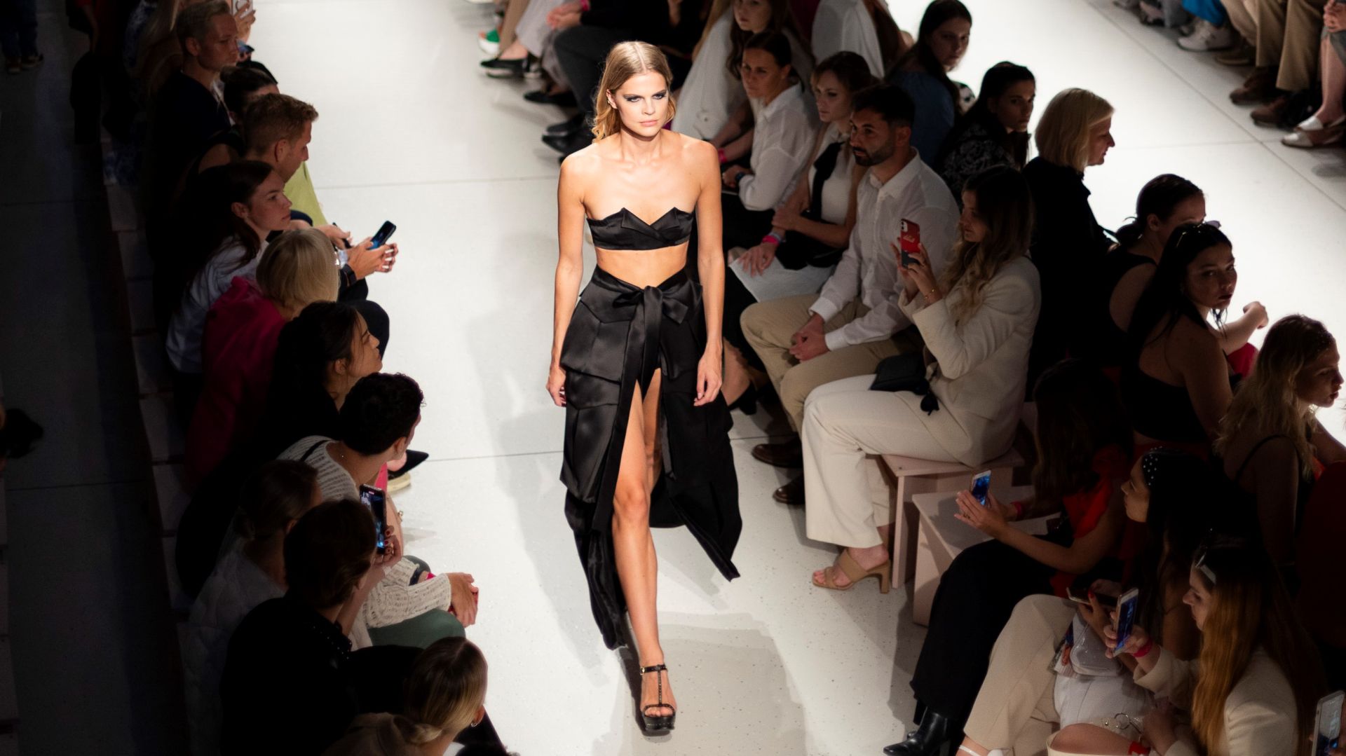 Több mint 14 ezren vettek részt a hazai divat és design programokon